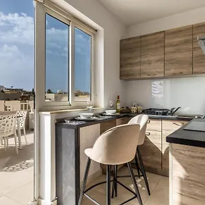 Xemx Sabiha 5 Min Walk From St Julians Apartment